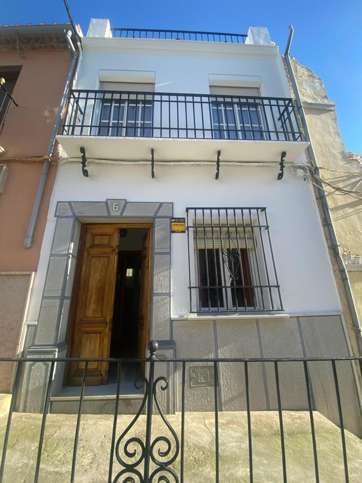 Casa Vera, Vistas En El Corazon De La Ciudad أنتيكيرا المظهر الخارجي الصورة